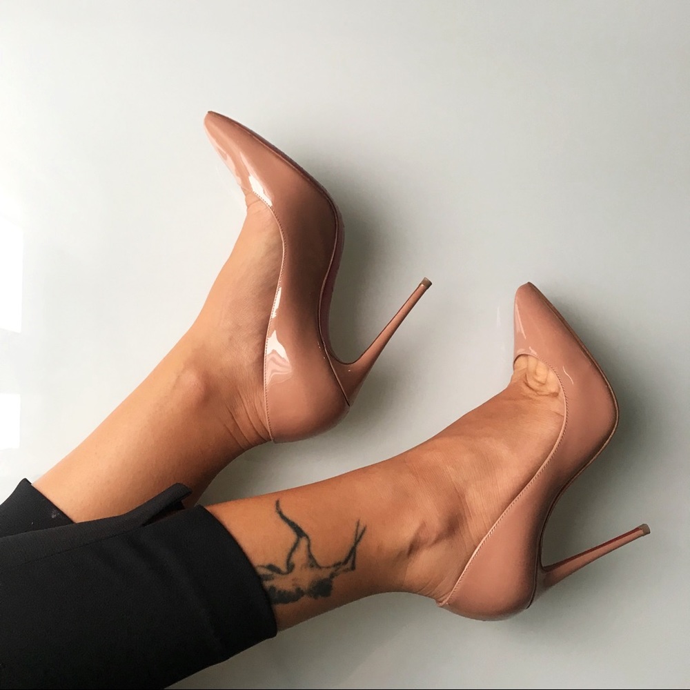 Louboutin Pigalle follies nude pumps 35 💕SOLD 💕
